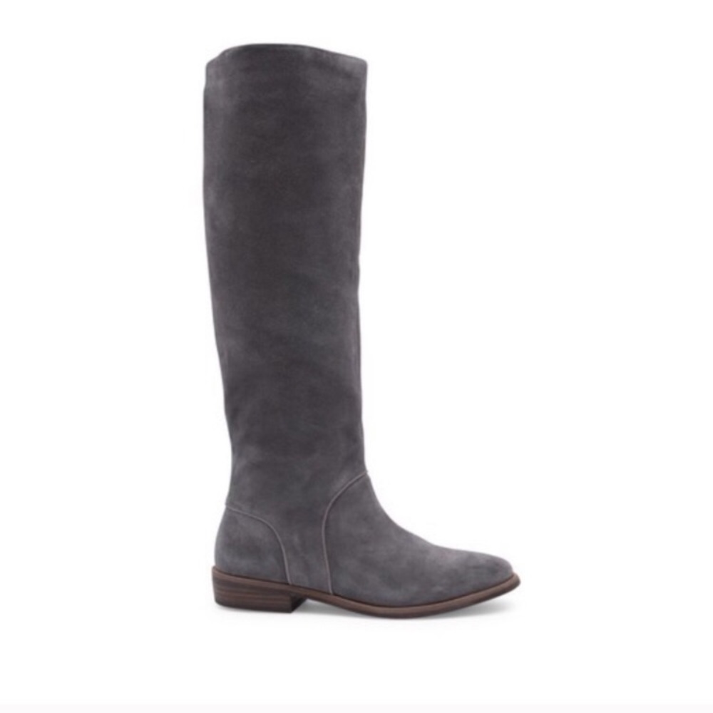 New without Box Ugg Daley Boot. Gray. Size 6.5